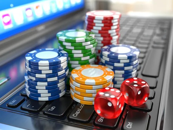 Live blackjack dealer interface on editoro mobile app